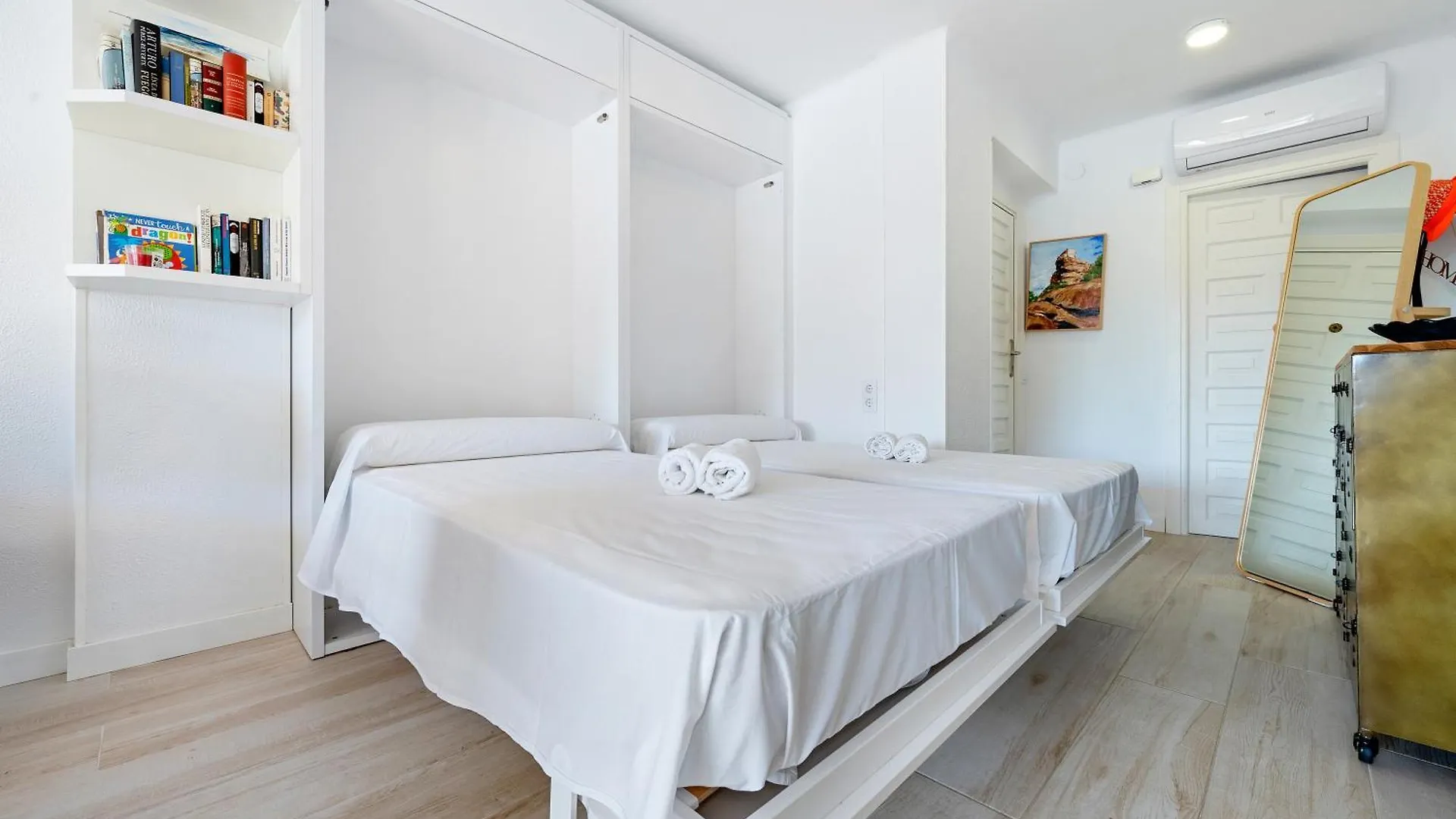 Meridiano I Miami Playa 0*,  Spain